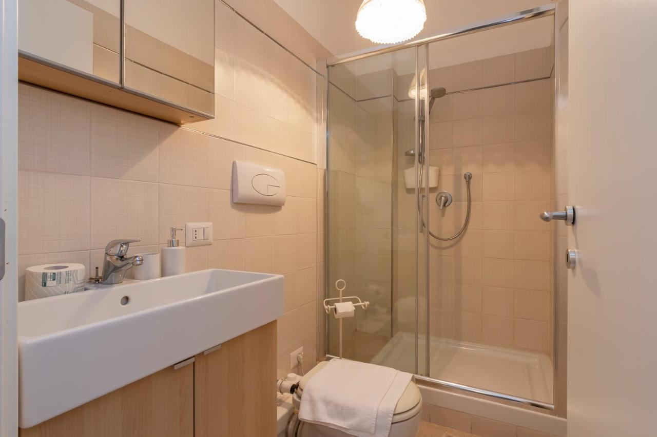 I Host - Medeghino Appartement *